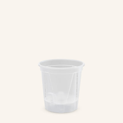 Vasi trasparenti con sistema di auto-irrigazione